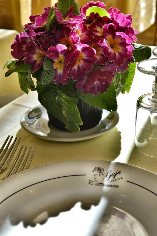 Hotel Guya Varazze Ngoại thất bức ảnh